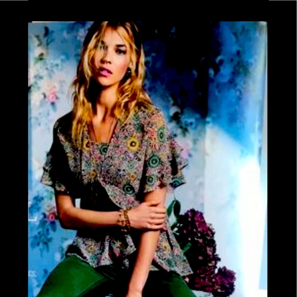 Cabi. Floral top. Double layer. Tank & blouse